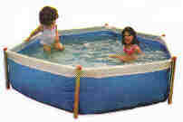 piscina.jpg (4024 bytes)